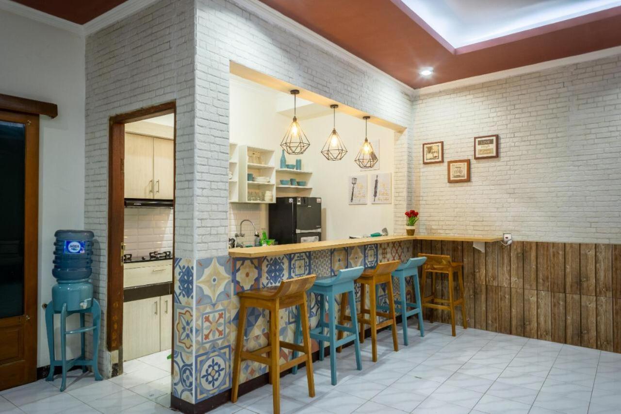 Zenrra House Hotel Bandung Exterior foto