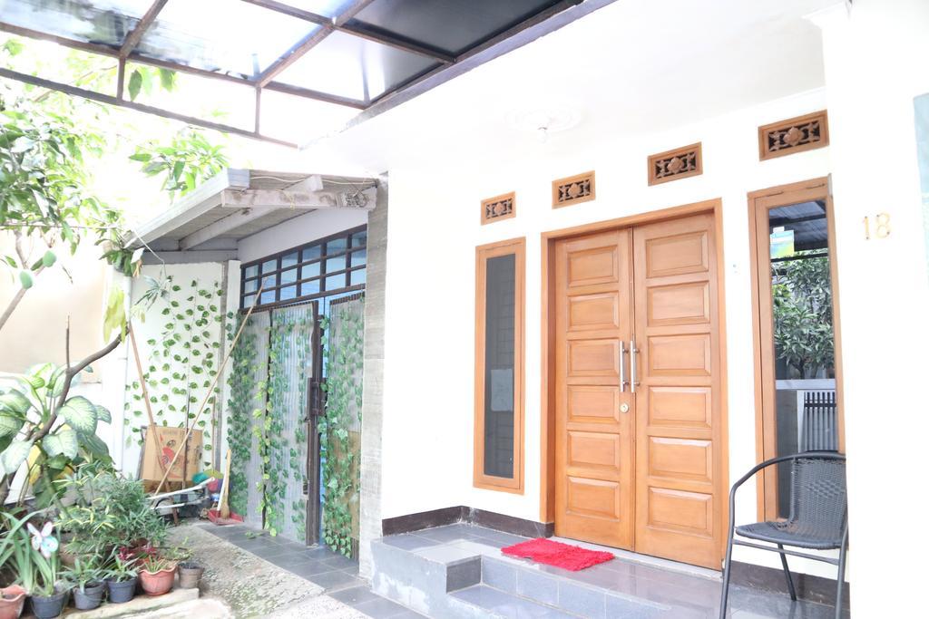 Zenrra House Hotel Bandung Exterior foto